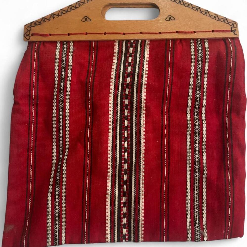 Vintage Womens Wood Handle Ethnic Peruvian Red Black White Fabric Cloth Purse